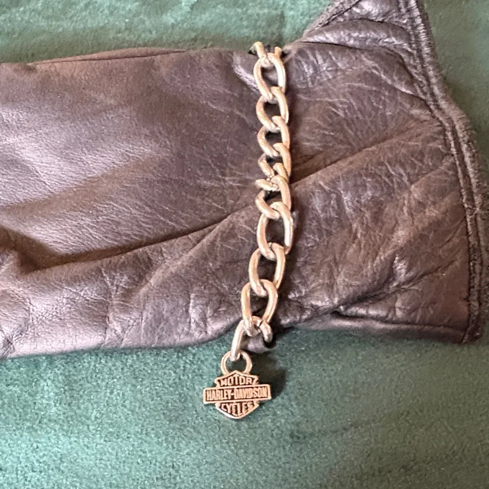 Harley-Davidson Brown Leather Gloves with silver chain - Picture 3 of 5